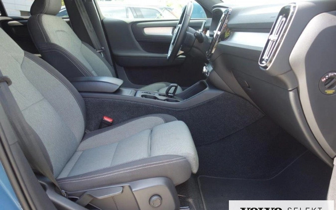 Volvo XC 40 cena 159900 przebieg: 40871, rok produkcji 2022 z Warszawa małe 631